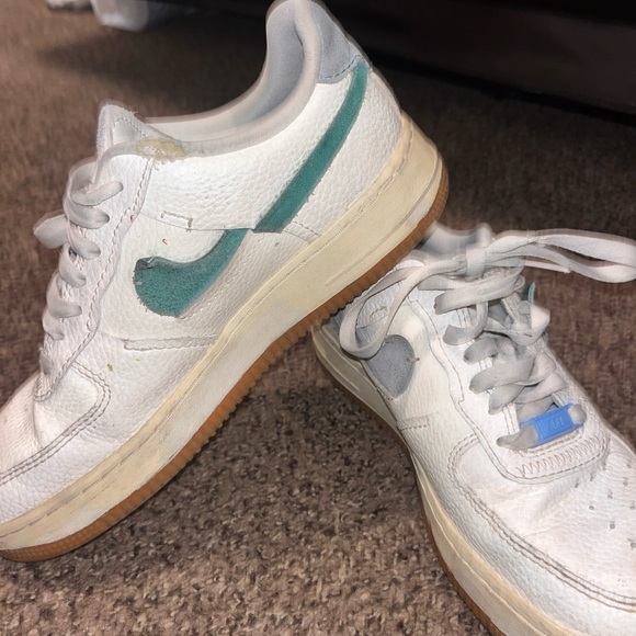 nike air force 1s - Picture 3 of 3